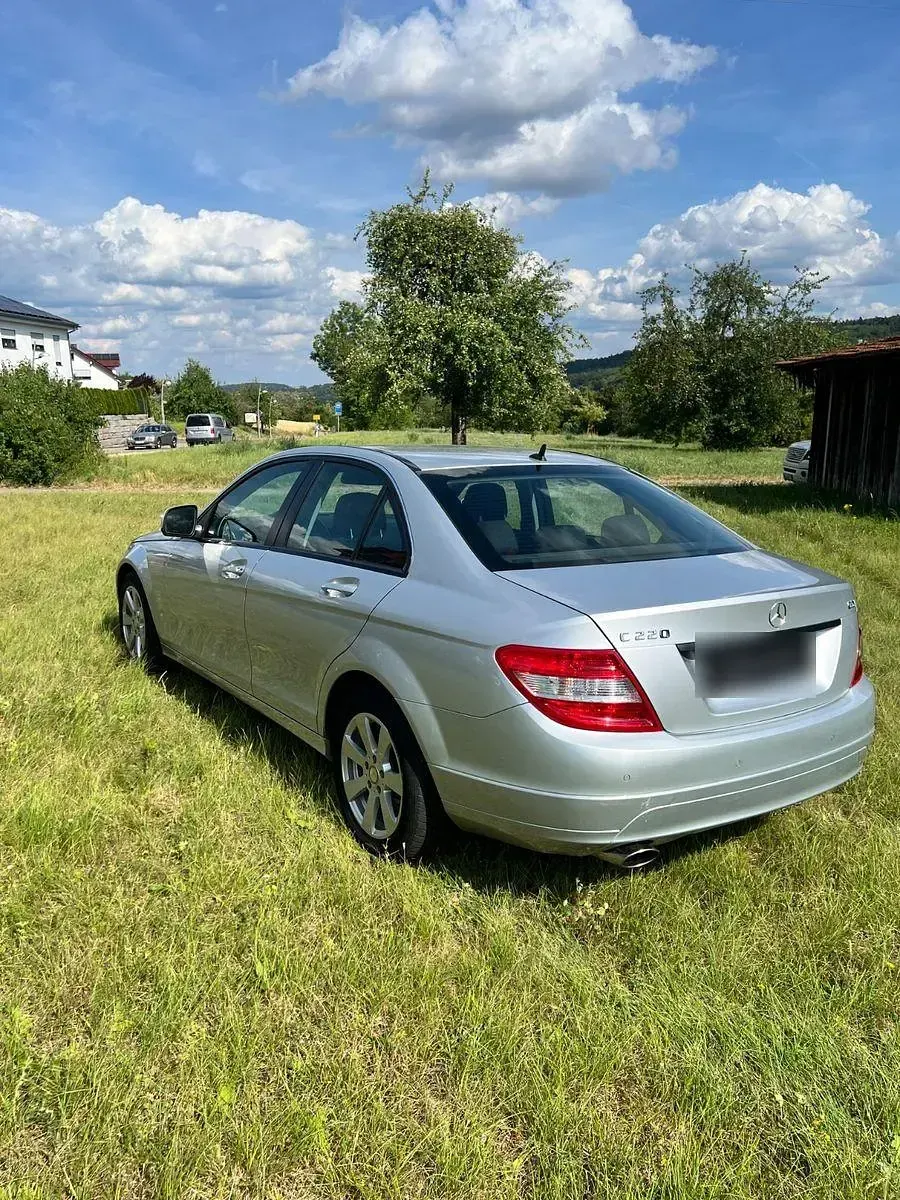 Gebraucht Mercedes C220 Classic 170 PS (125 kW) 2008 Silber Limousine