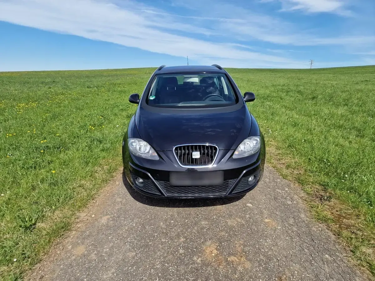 Gebraucht Seat Altea XL 105 PS (77 kW) 2011 Schwarz Van / Kleinbus