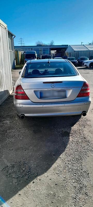 Gebraucht Mercedes E240 177 PS (130 kW) 2003 Grau Limousine