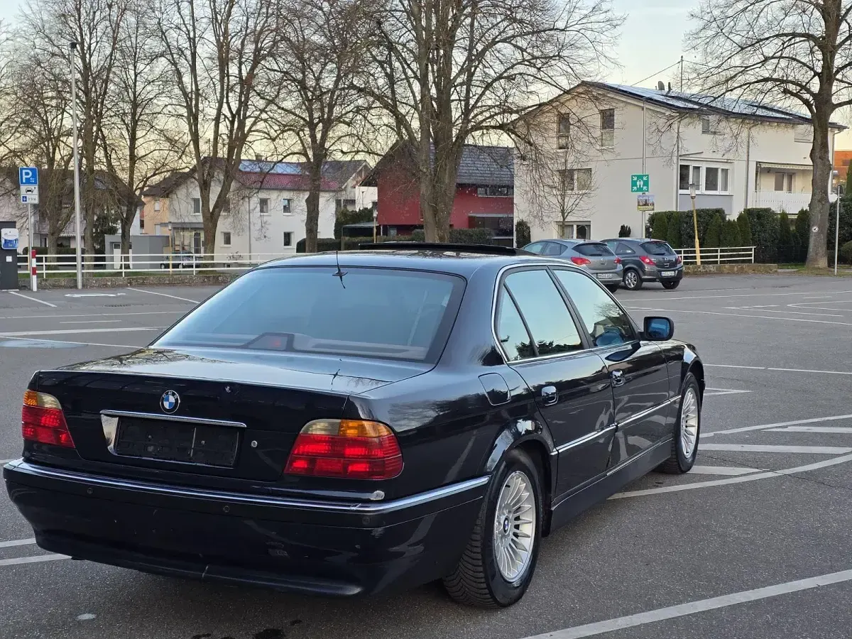 Gebraucht BMW 728 193 PS (141 kW) 1998 Blau Limousine