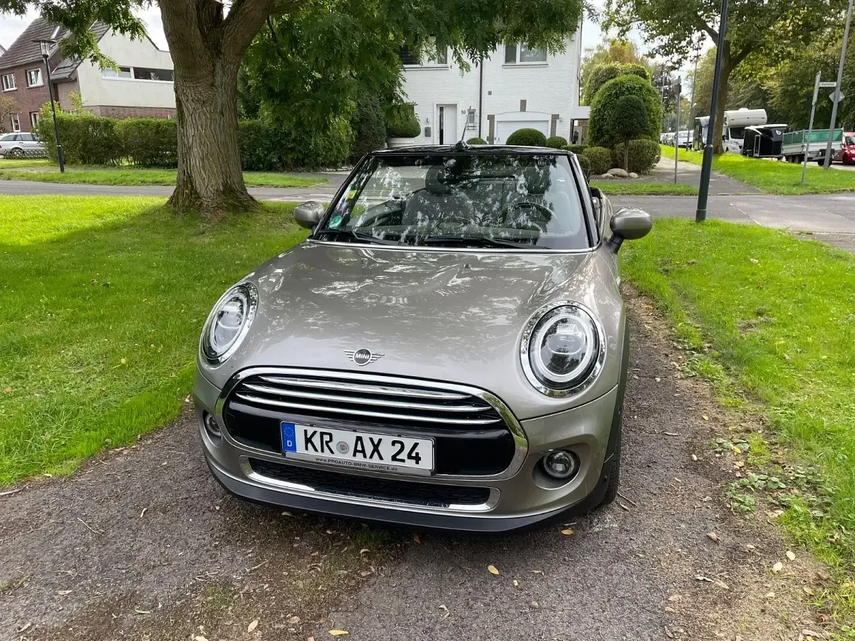 Używany Mini Cooper 136 KM (100 kW) 2019 Srebrny Hatchback