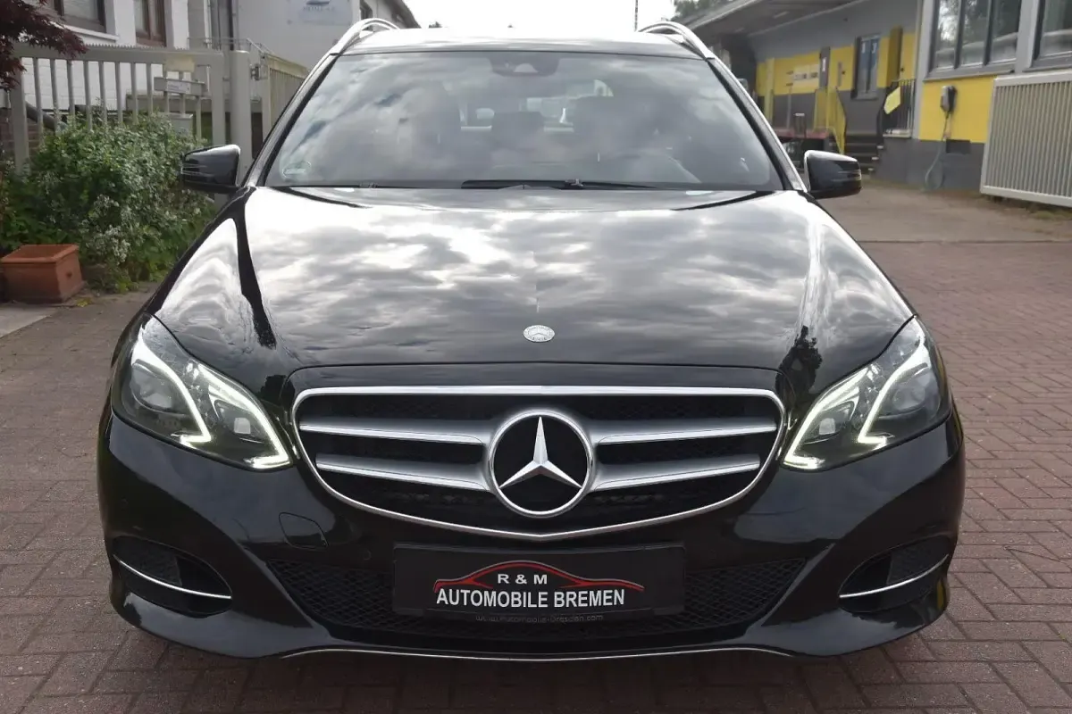 Gebraucht Mercedes E300 Avantgarde 231 PS (169 kW) 2013 Schwarz Kombi
