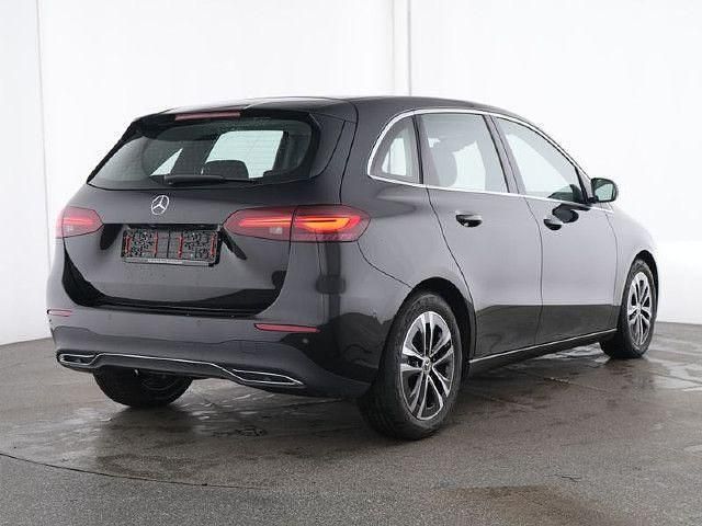 Gebraucht 2024 Mercedes B200 Van / Kleinbus | 32.870 € (Fairer Preis) - Bild 1/4