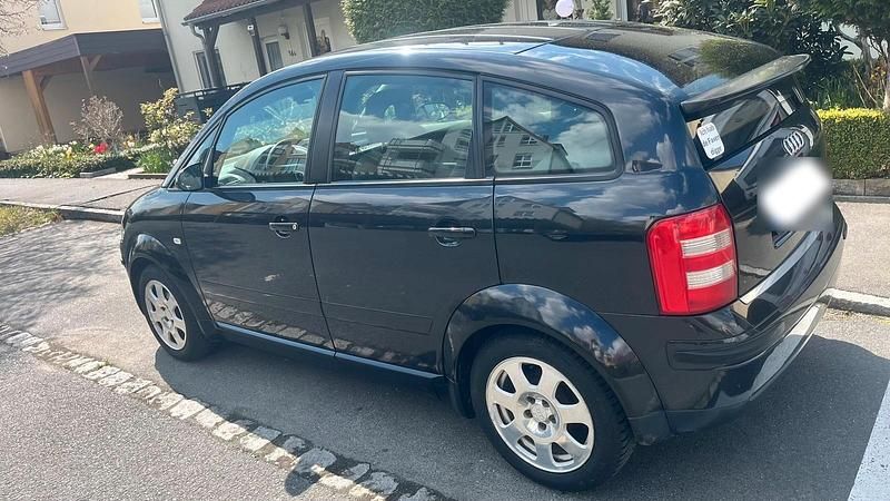 Second-hand Audi A2 75 CP (55 kW) 2001 Negru Hatchback