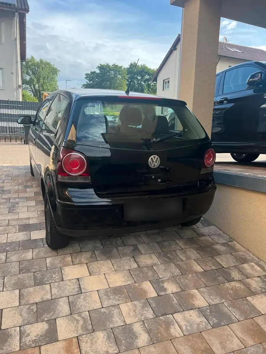 Käytetty VW Polo 80 HP (58 kW) 2007 Musta Viistoperä