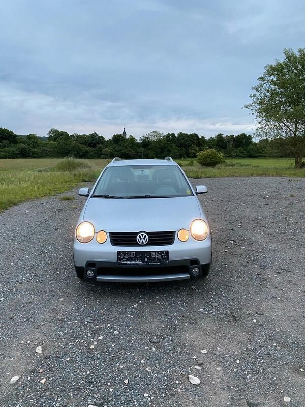 Silber Gebraucht 2005 VW Polo Cross Kleinwagen | 800 € (Guter Preis) - Bild 1/4