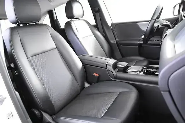 Gebraucht Mercedes B180 136 PS (100 kW) 2020 Weiß Van / Kleinbus