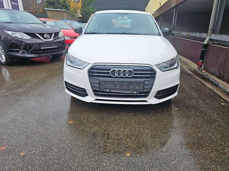 Weiß Gebraucht 2015 Audi A1 Sport Kleinwagen | 9.830 € (Fairer Preis) - Bild 1/4