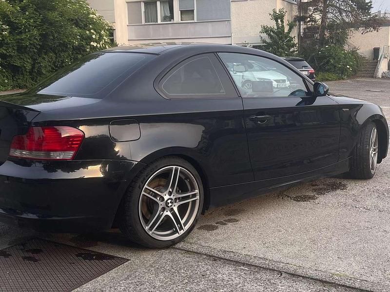 Gebraucht BMW 120 Coupé 177 PS (130 kW) 2008 Schwarz Coupé