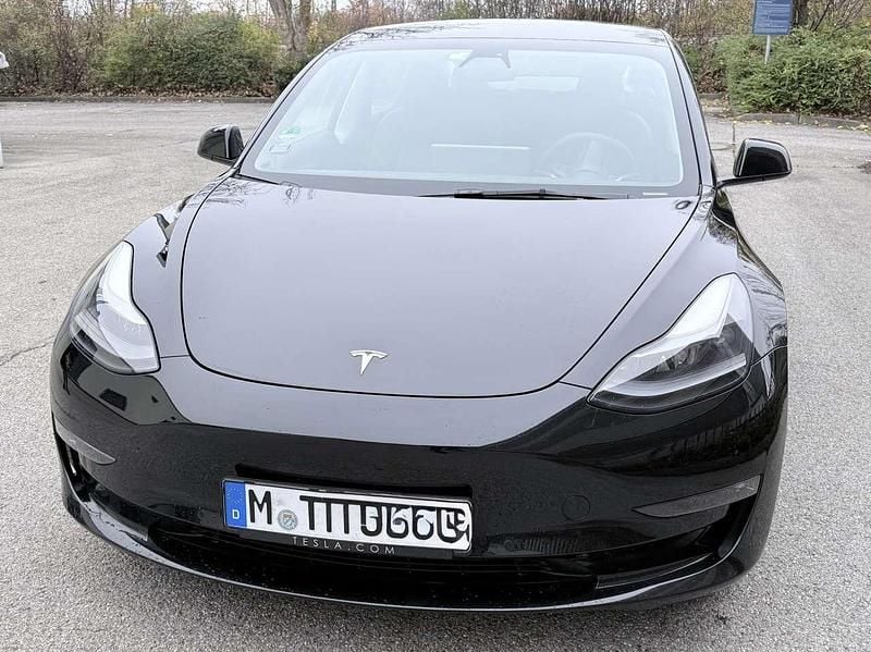 Gebraucht 2021 Tesla Model 3 Limousine | 25.400 € (Superpreis) - Bild 1/4