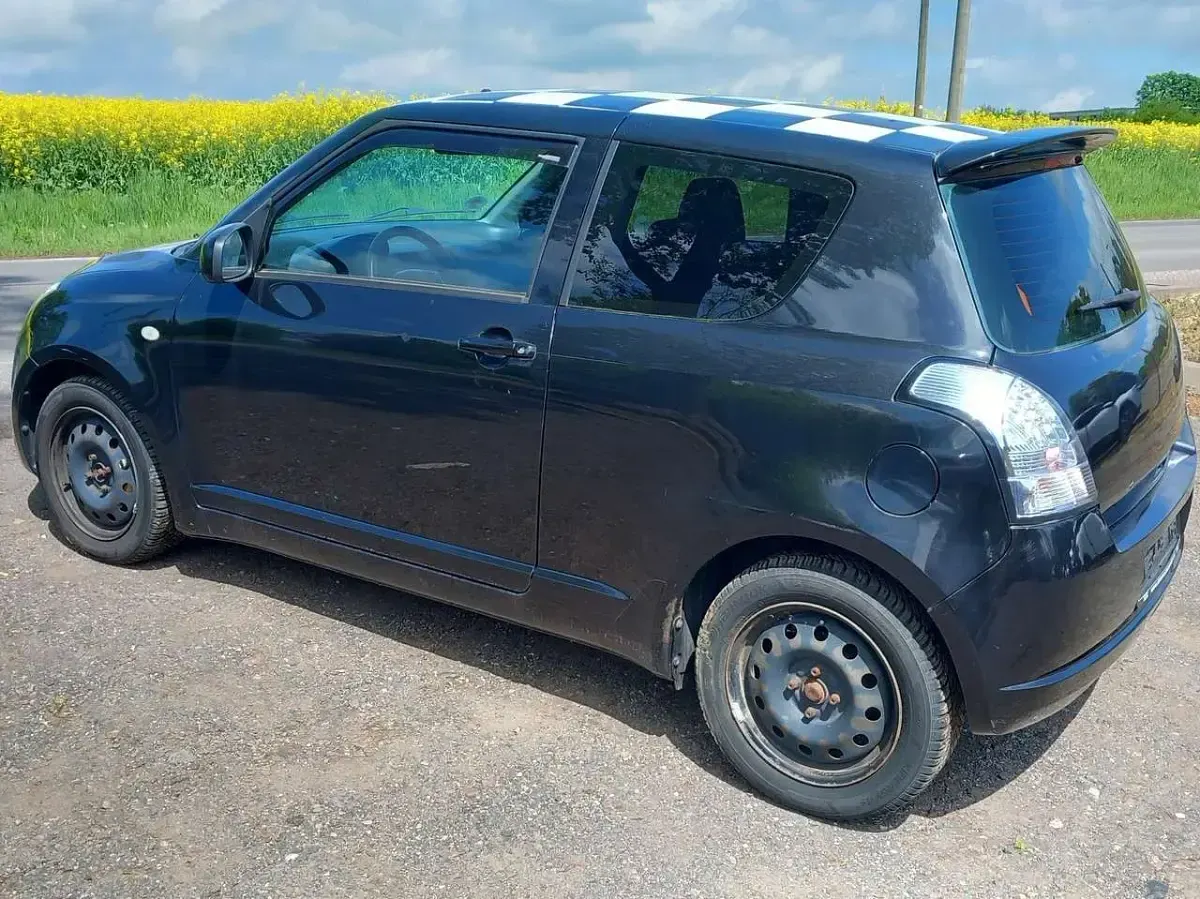 Gebraucht Suzuki Swift Comfort+ 92 PS (67 kW) 2007 Schwarz Kleinwagen