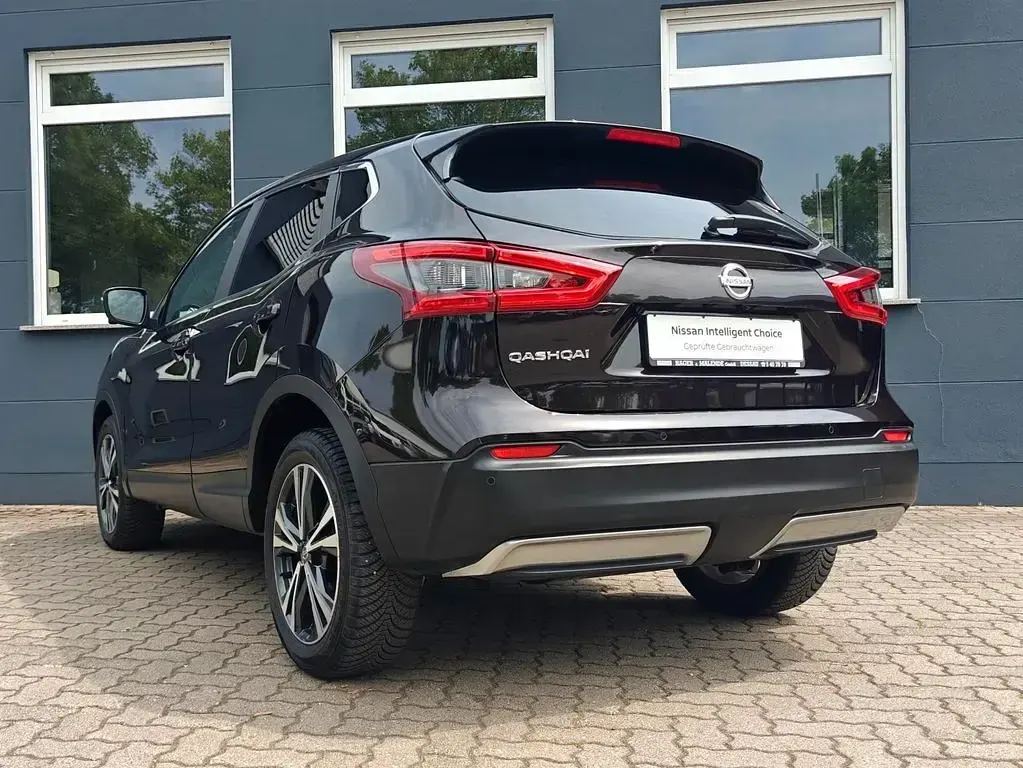 Gebraucht Nissan Qashqai N-Connecta 159 PS (116 kW) 2019 Schwarz SUV