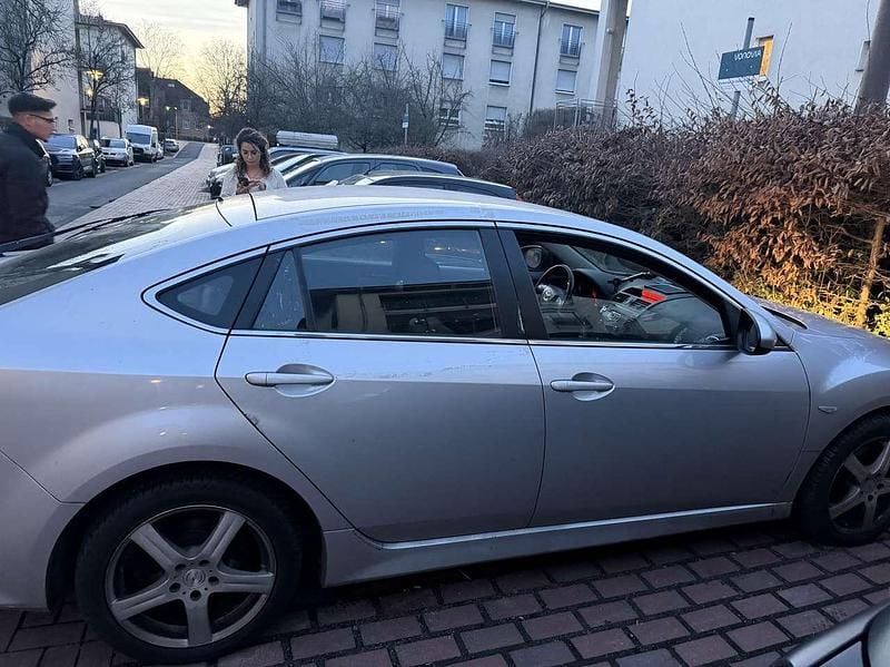 Gebraucht Mazda 6 Prime-Line 163 PS (119 kW) 2011 Silber Limousine