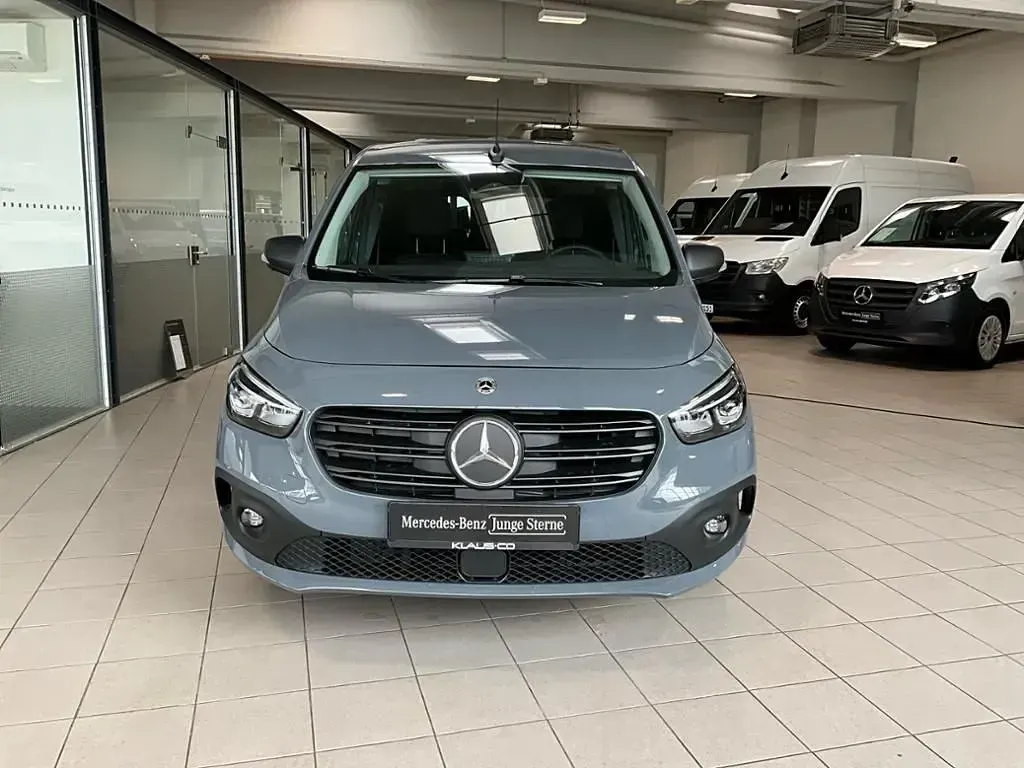 Gebraucht Mercedes eCitan 89 kW (122 PS) 2025 Grau Kombi