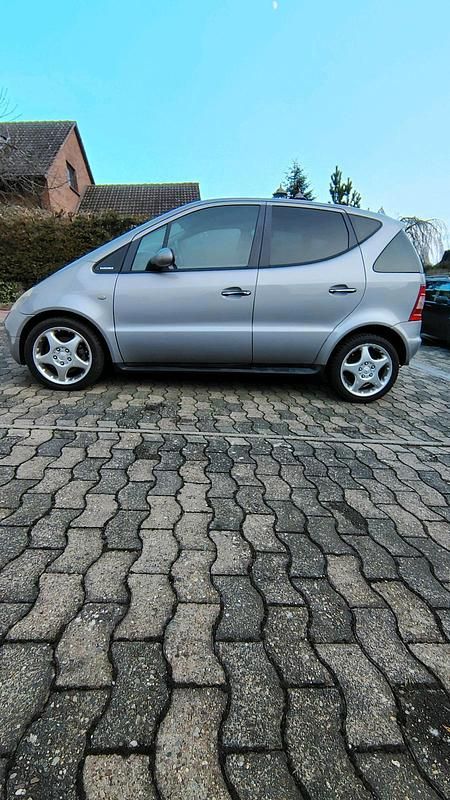 Gebraucht Mercedes A190 Elegance 125 PS (91 kW) 2000 Silber Kleinwagen