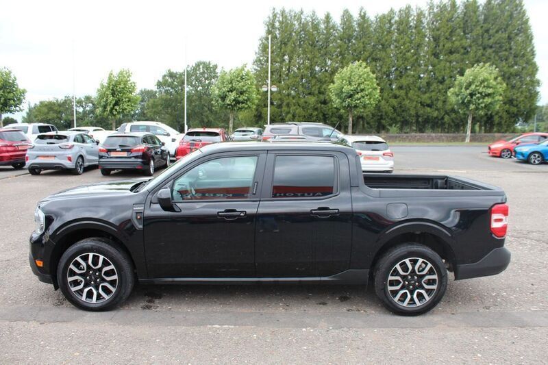 Schwarz Neu 2024 Ford Maverick Lariat SUV | 44.990 € - Bild 1/4