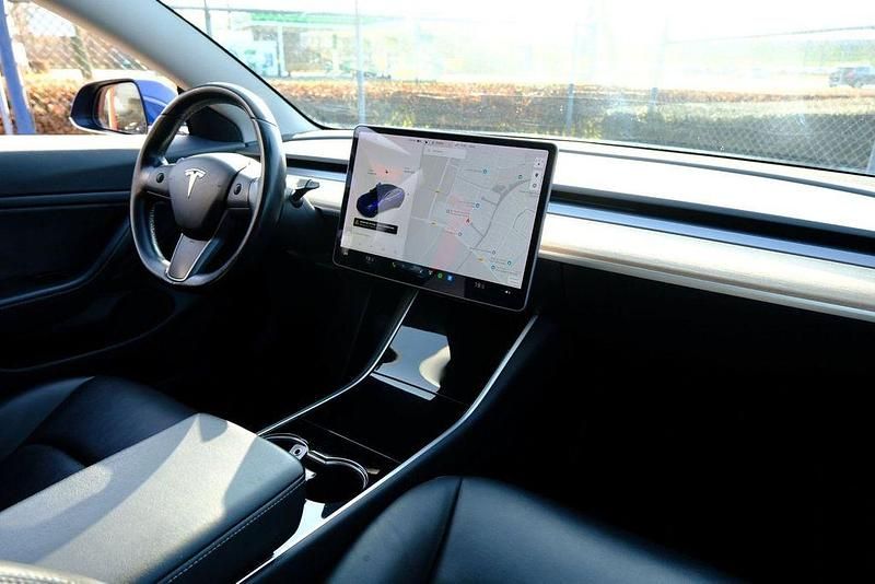 Gebraucht Tesla Model 3 Long Range AWD 258 kW (351 PS) 2019 Blau Limousine