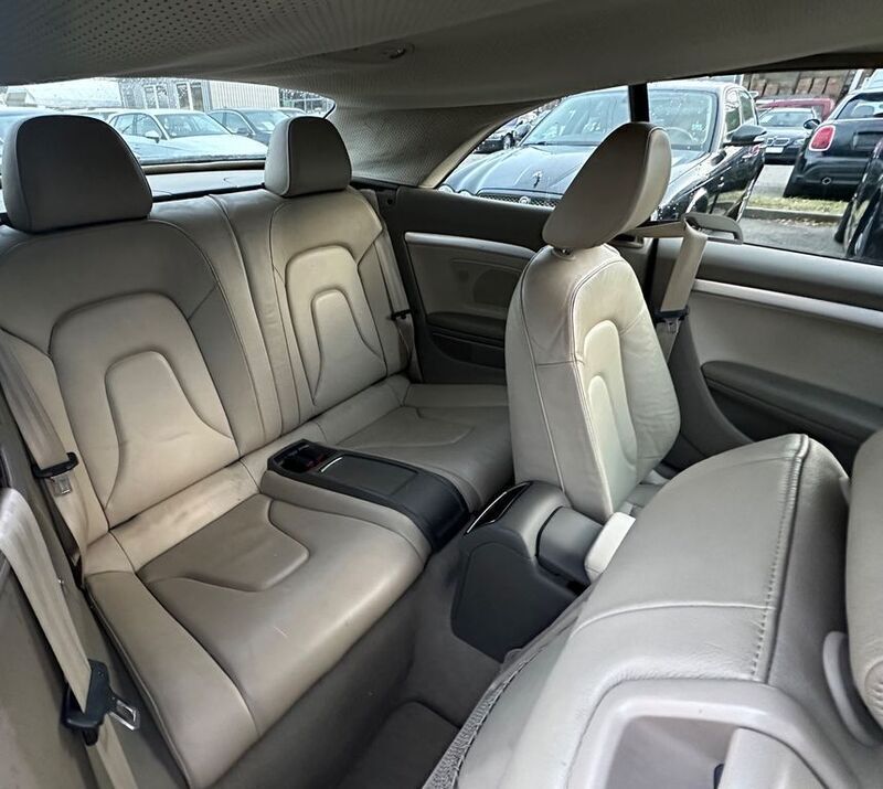 Gebraucht Audi A5 Cabriolet 170 PS (125 kW) 2010 Teakbraun metallic Cabrio