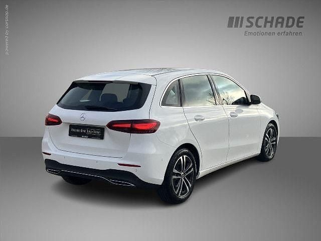 Gebraucht Mercedes B200 150 PS (110 kW) 2024 Van / Kleinbus