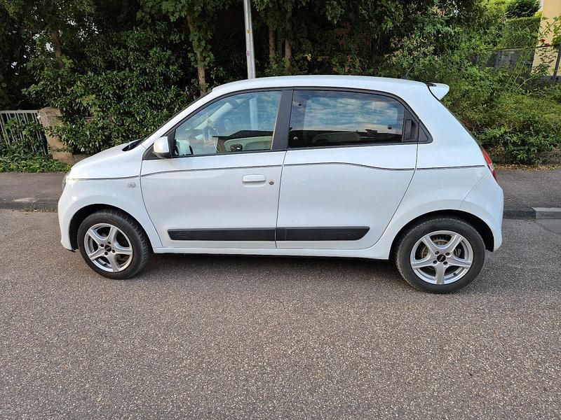 Weiß Gebraucht 2015 Renault Twingo Kleinwagen | 4.100 € (Fairer Preis) - Bild 1/4