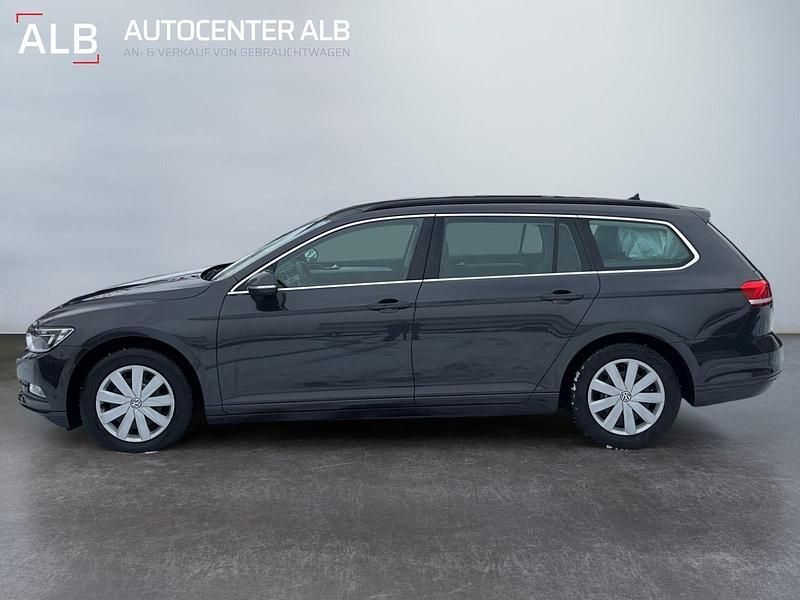 Gebraucht VW Passat Comfortline 150 PS (110 kW) 2019 Grau Kombi