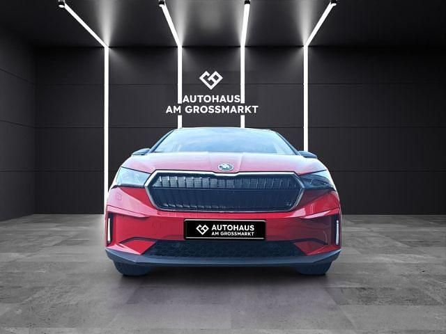 Rot Gebraucht 2023 Skoda Enyaq iV Loft SUV | 30.900 € (Etwas zu teuer) - Bild 1/4