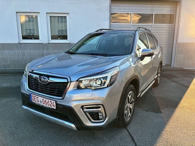 Gebraucht Subaru Forester Active 150 PS (110 kW) 2021 Silber SUV