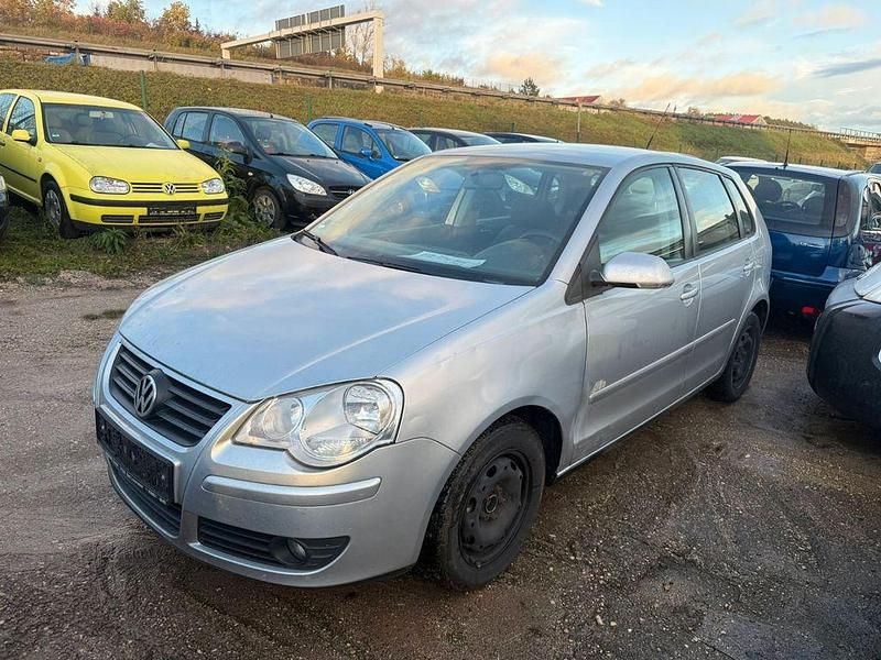 Gebraucht VW Polo 80 PS (58 kW) 2007 Silber Limousine
