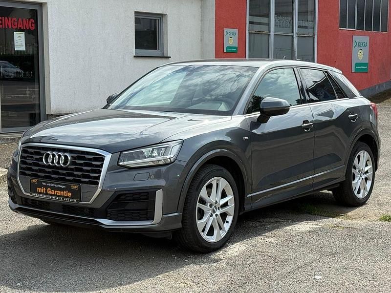 Gebraucht Audi Q2 S-Line 190 PS (139 kW) 2018 Grau SUV
