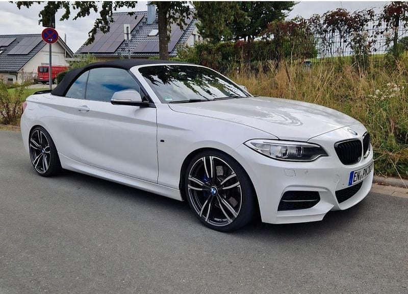 Gebraucht BMW M235 M Performance 326 PS (239 kW) 2016 Weiß Cabrio