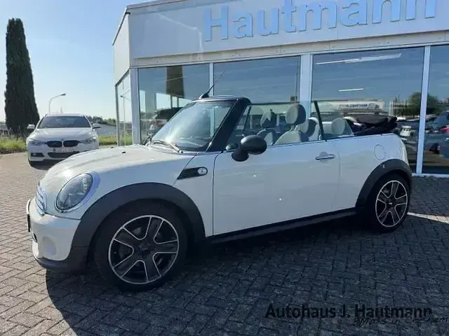 Gebraucht Mini One Cabriolet Pepper 98 PS (72 kW) 2013 Old english) white (weiss Cabrio