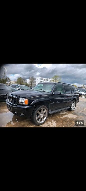 Schwarz Gebraucht 1999 Cadillac Escalade SUV | 3.800 € - Bild 1/4