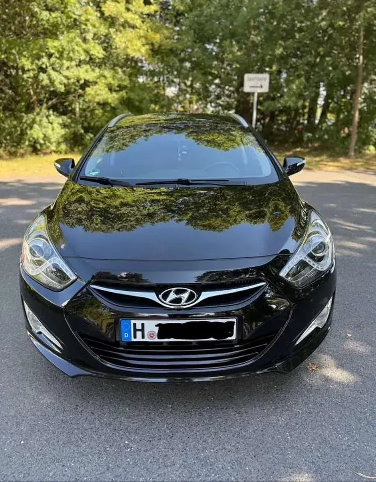 Gebraucht Hyundai i40 136 PS (100 kW) 2014 Schwarz Kombi