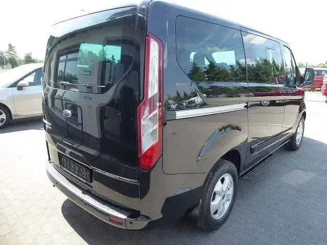 Gebraucht Ford Tourneo Custom Titanium 170 PS (125 kW) 2016 Schwarz Van