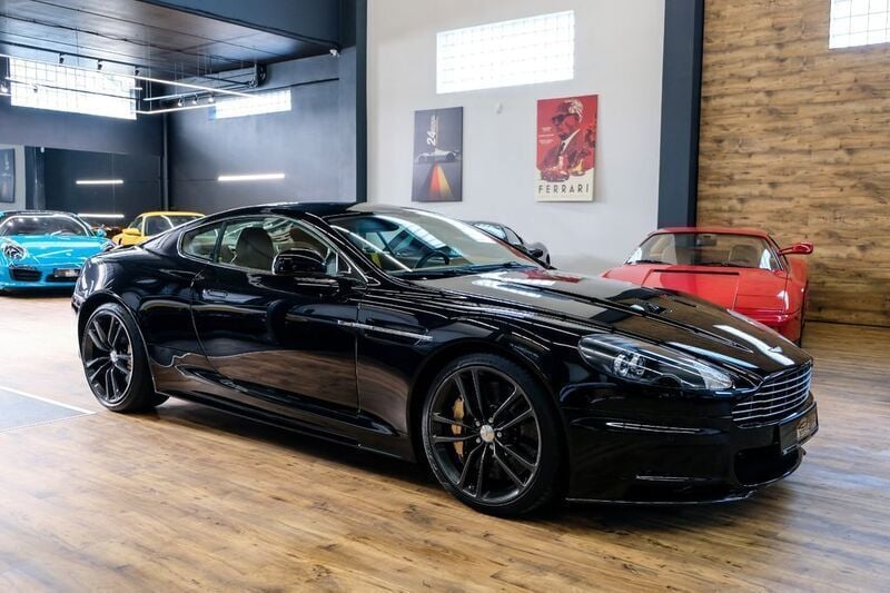 Second-hand Aston Martin DBS 517 CP (380 kW) 2012 Negru
