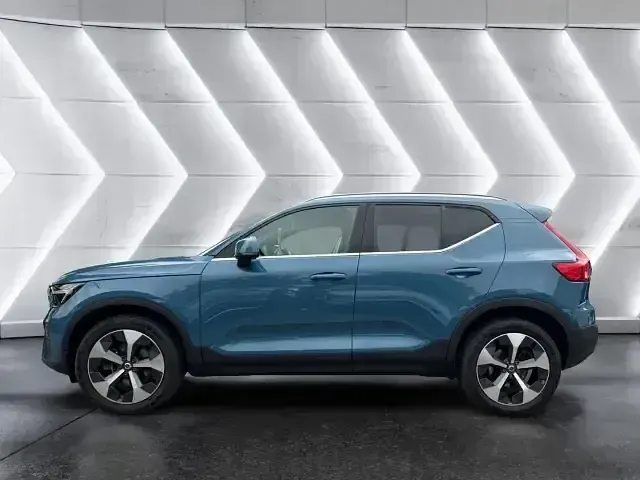 Gebraucht Volvo XC40 Ultimate 197 PS (144 kW) 2022 Blau SUV