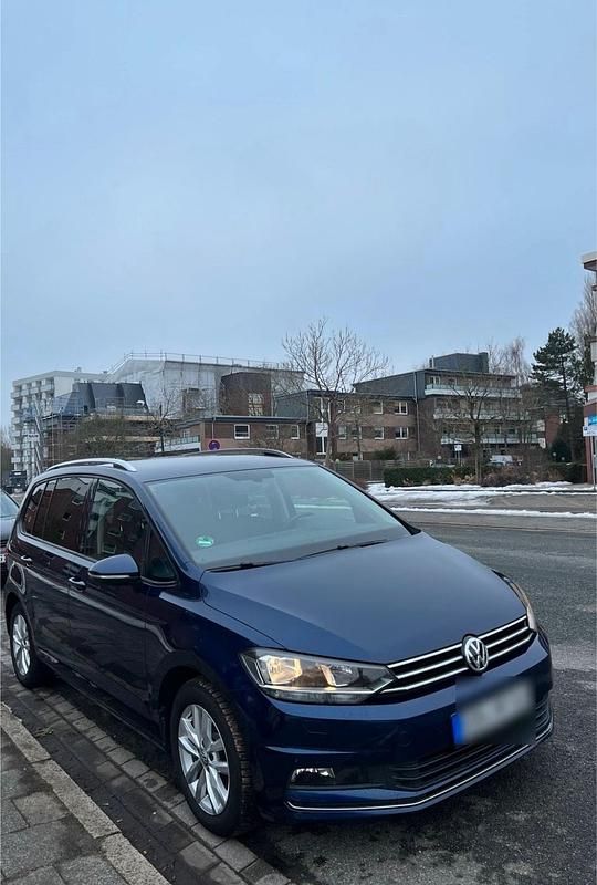 Gebraucht VW Touran 150 PS (110 kW) 2017 Blau Van / Kleinbus