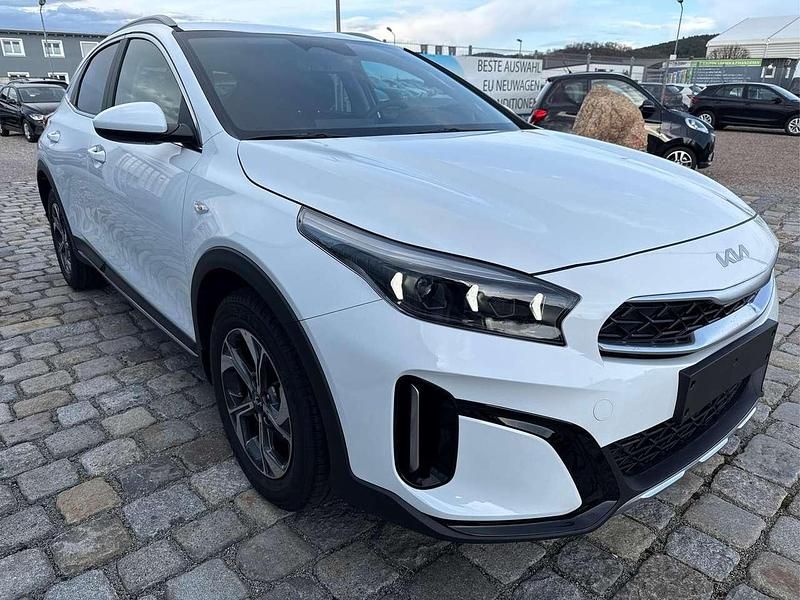 Neu Kia XCeed Style 116 PS (85 kW) 2026 Deluxewhite metallic SUV