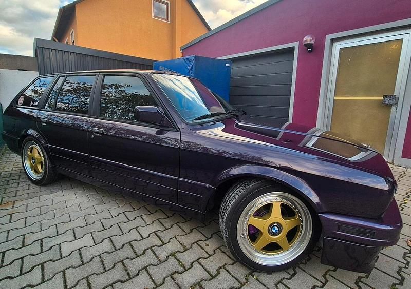 Violet Gebraucht 1994 BMW 325 Sport Line Kombi | 15.555 € - Bild 1/4