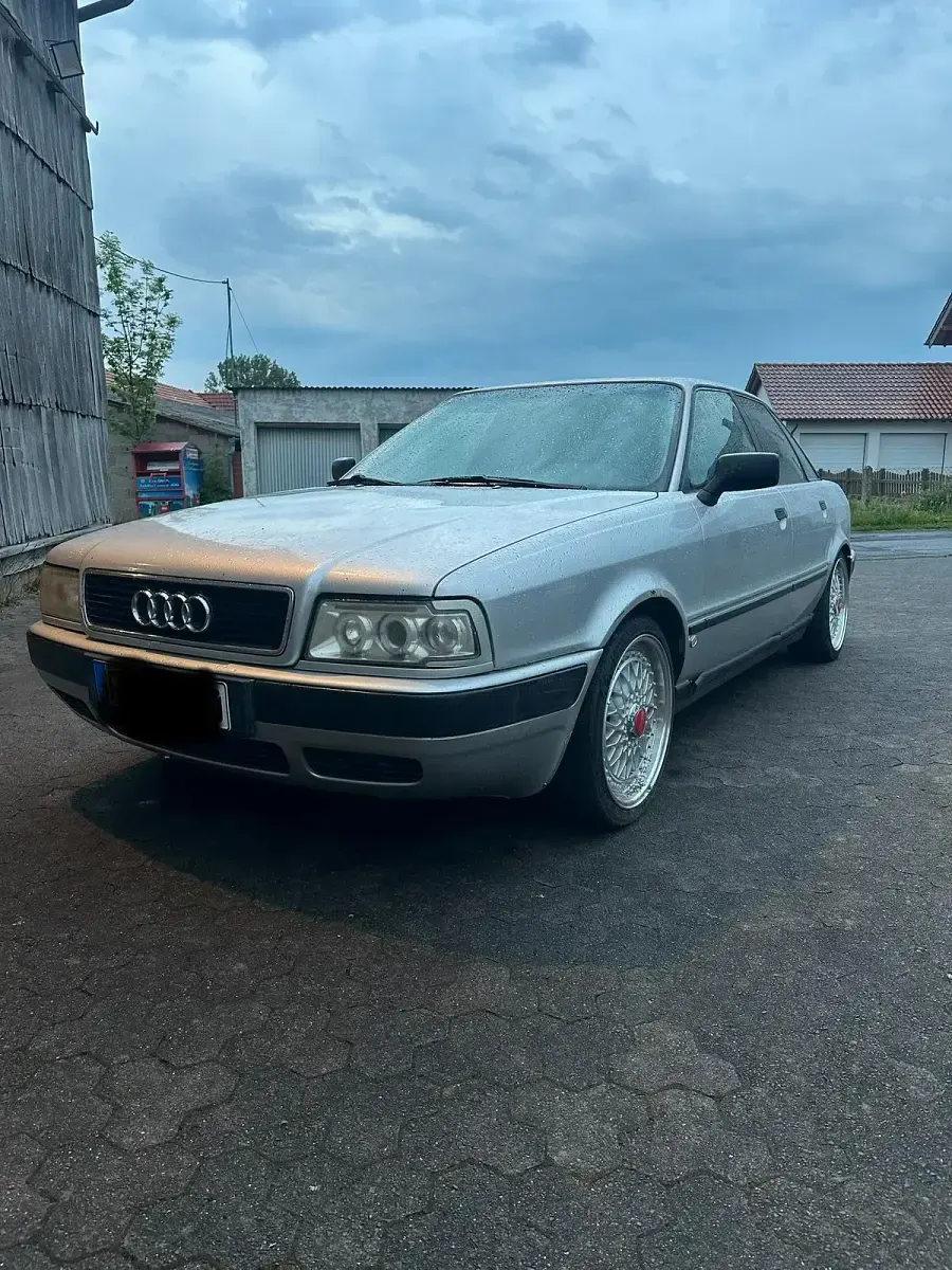 Gebraucht Audi 80 90 PS (66 kW) 1995 Silber Limousine