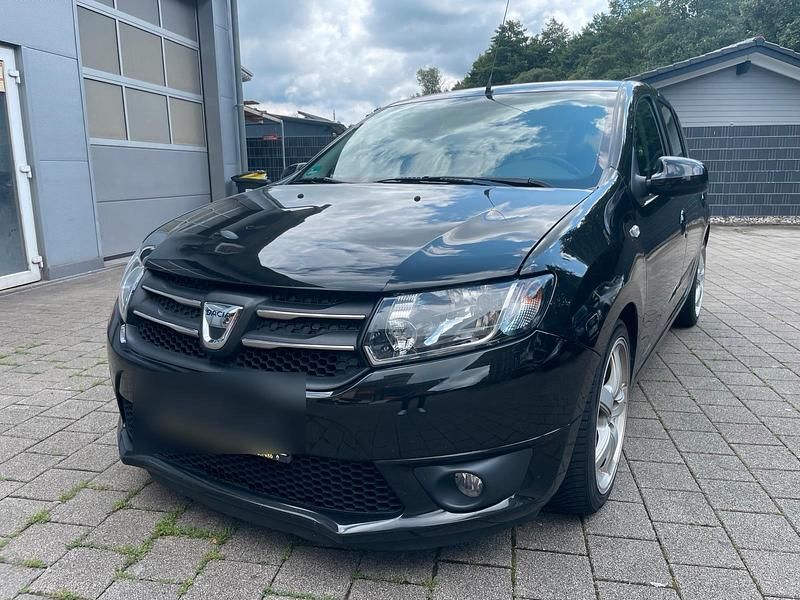 Schwarz Gebraucht 2014 Dacia Sandero Kleinwagen | 2.550 € (Guter Preis) - Bild 1/4