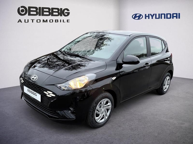 Gebraucht Hyundai i10 Select 63 PS (46 kW) 2025 Schwarz Kleinwagen