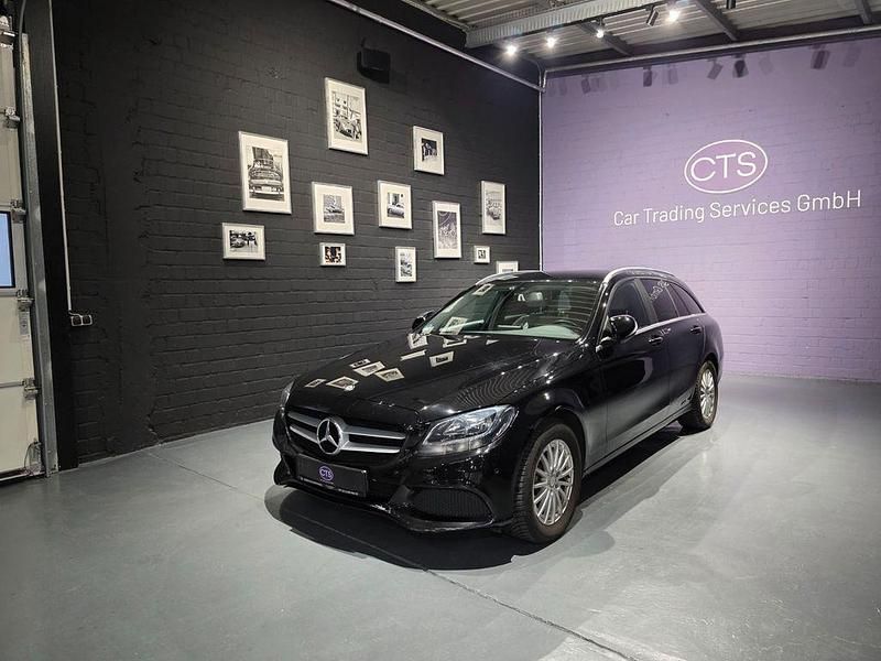 Gebraucht Mercedes C200 136 PS (100 kW) 2015 Schwarz Kombi