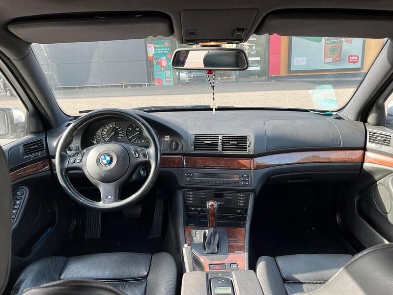 Second-hand BMW 525 193 CP (141 kW) 2001 Argintiu Berlinǎ