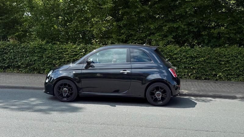 Schwarz Gebraucht 2014 Fiat 500S S Kleinwagen | 7.950 € (Fairer Preis) - Bild 1/4