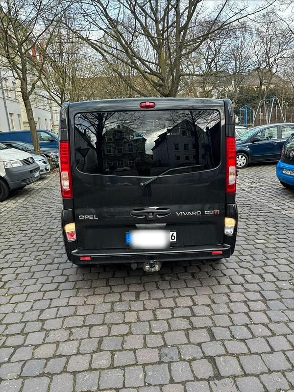 Gebraucht Opel Vivaro 114 PS (83 kW) 2014 Schwarz Van / Kleinbus