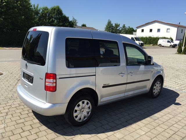 Gebraucht VW Caddy 102 PS (75 kW) 2012 Silber metallic Van / Kleinbus