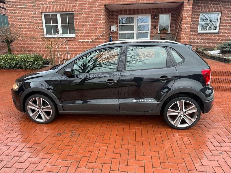 Gebraucht VW Polo Cross 86 PS (63 kW) 2011 Schwarz Kleinwagen