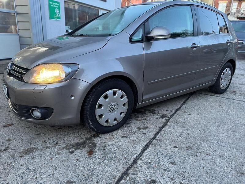 Braun Gebraucht 2010 VW Golf VI Kleinwagen | 5.500 € (Superpreis) - Bild 1/4