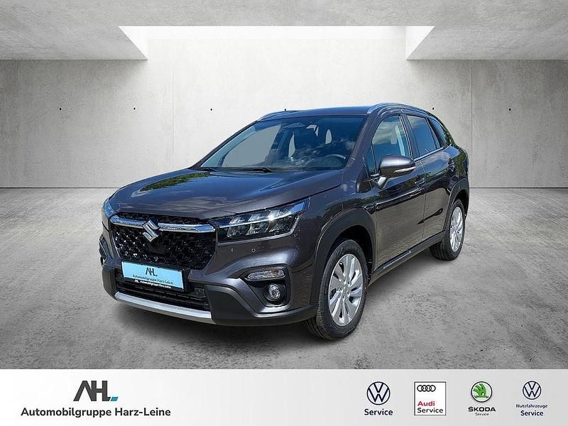 Titaniumgrey Neu 2025 Suzuki SX4 S-Cross Comfort SUV | 21.863 € (Superpreis) - Bild 1/4